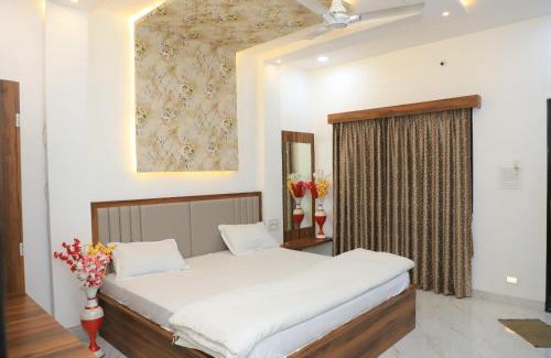 Ellora Hotel | Shri Balaji Resort