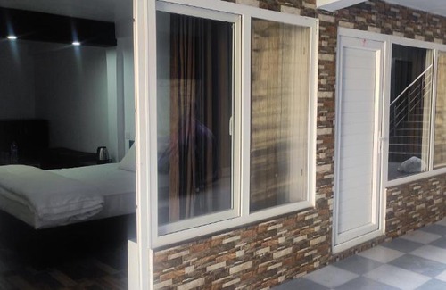 Bhowali House | Shri Kachi Dham Home Stay