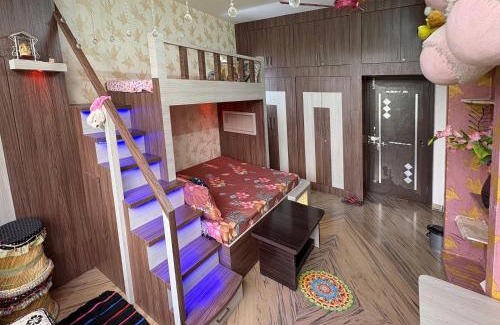 Nathdwara House | Shri Radhe Home Stay