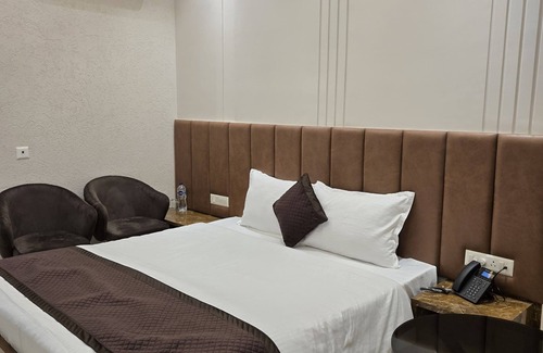 Muzaffarnagar Hotel | Shri Sangam Hotel