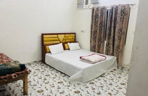 Misrikh House | Shri Yamuna Bhawan
