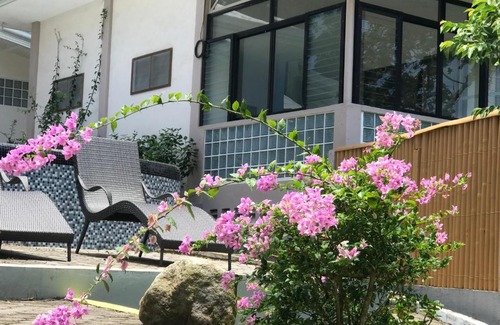 Mambajao House | Shrivasta Cottages