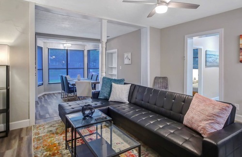 Murray Hill House | ~Shuffleboard Suite Sleeps 8 Foosball Fun~