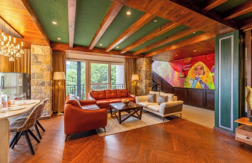 The Mall Road Villa | Shukrana - 4BHK Luxury Retreat Near Mall Road in Mussoorie