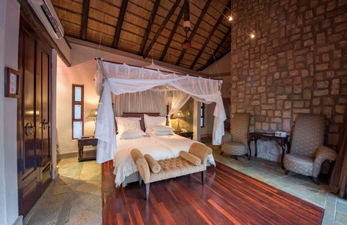 Thorny Bush Game Reserve Cabin | Shumbalala Game Lodge