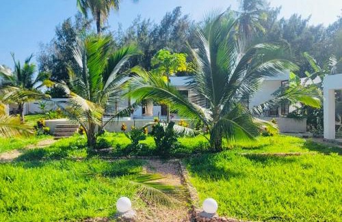 Jambiani Villa | Shungi Villa Zanzibar Trips Included from 3 nights