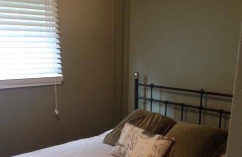 Anglemont House | Shuswap Escape - Two Bedroom Close to the Lake