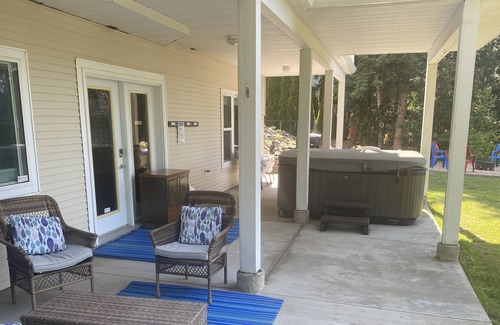 Blind Bay Apartment | Shuswap Lake Escape