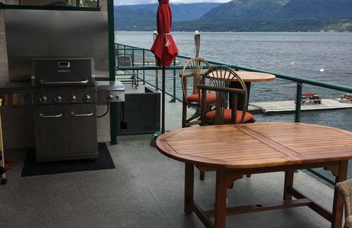 Blind Bay Condo | Shuswap Lake Front Two Bedroom, 3 Bath Condo. Nowhere Is Closer To The Water!