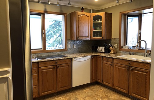 Tappen House | Shuswap lake house with private beach,dock, multiple decks