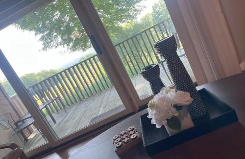 Bellaire House | Shuttle to Schuss Mnt! Sleeps 10!
