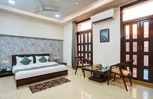 Dariyaganj Hotel | Shyama inn by Rivlet
