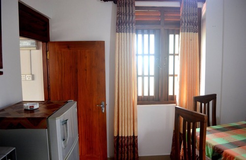 Patuwatha House | Shyni Tourist Guesthouse