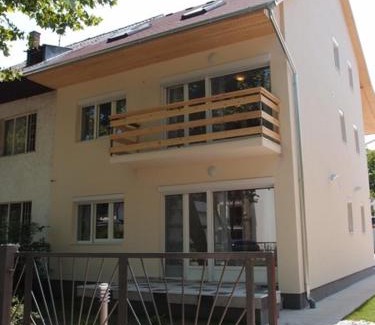 Siofok Aranypart Villa | Sió Lodge