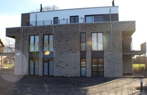 Fedderwardersiel Apartment | Sielhuus 1 - Exclusive first floor apartment with sauna and box-spring beds