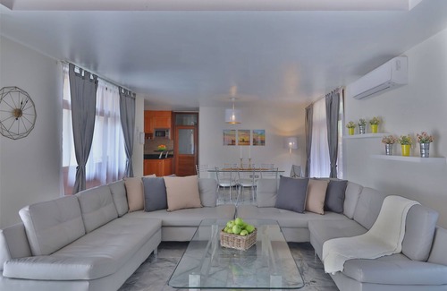 Jomtien Villa | Siam Pool Villa Pattaya