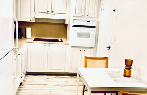 Hollywood South Central Beach Apartment | SIAN private apartment