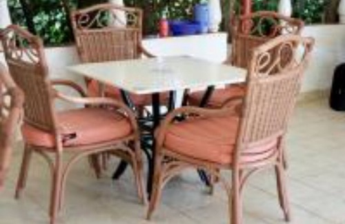 Siaya Hotel | Siaya White Hotel