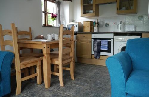 Trewen House | Siblyback Cottage