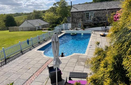 Trewen House | Siblyback Cottage