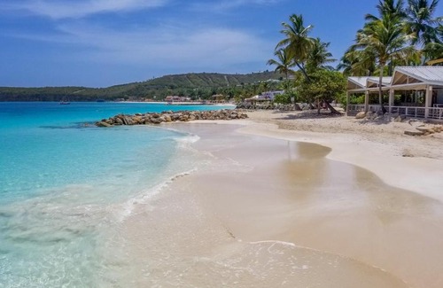 Dickenson Bay Resort | Siboney Beach Club