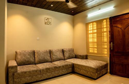 Kochi Apartment | Siby Homestay