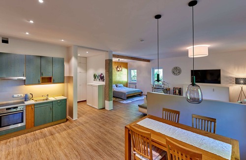 Hohenaschau im Chiemgau Apartment | Sicado-Loft vacation apartment 75 sqm, open-plan living room and bedroom, terrace