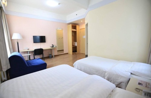 Downtown Beijing Hotel | Sicily Hotel - Beijing Railway Station Temple of Heaven Dongmen Subway Station