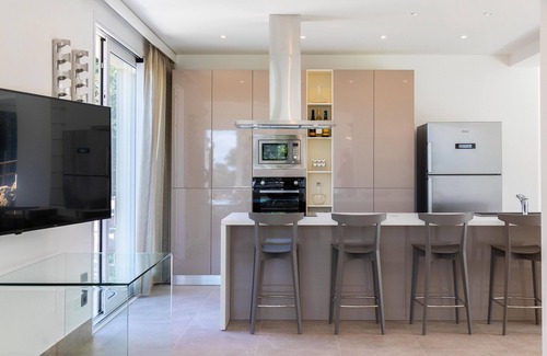 Spano Villa | Sicily villa with pool and sauna sleeps 10
