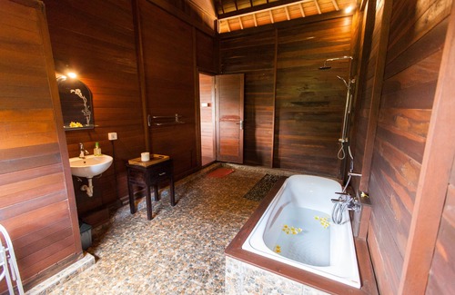 Sidemen Villa | Sideman Blissful BARONG VILLA: Room Arjuna