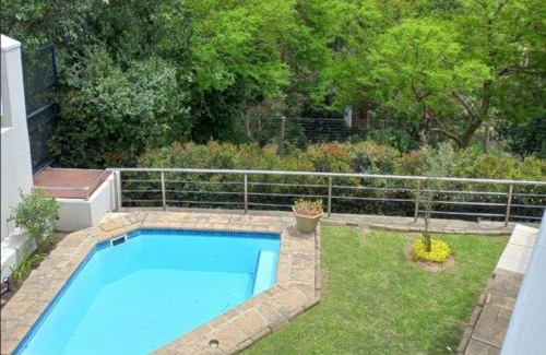 George House | Sidwell Gardens, Adjacent to Kingswood Estate