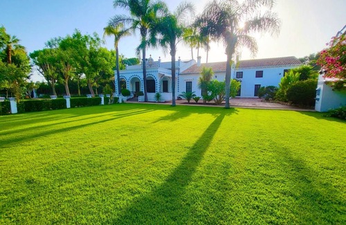 Manises Villa | Siente el alma de España en Villa Paula