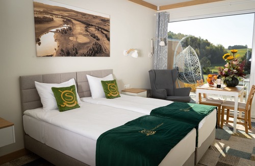 Wielkie Gowino Hotel | Sierra Bungaloves