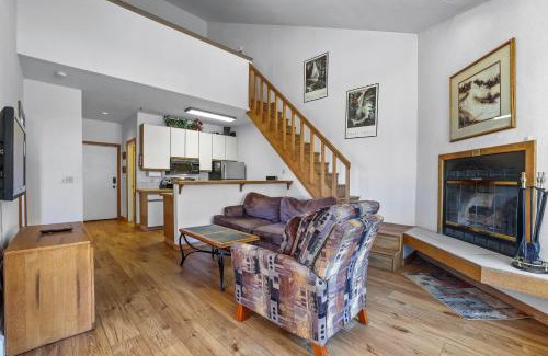 Kirkwood Apartment | Sierra Cabin Condo – Sun Meadows 1 BedroomLoft condo