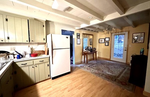 Sierra City House | Sierra City Loves Falls Cabin - Walking Distance to Waterfall & PCT