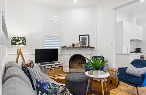 East Toowoomba House | Sierra Cottage - A Homely Space, Superb Location
