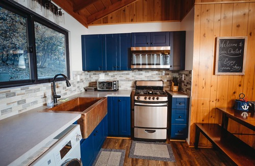 Upper Moonridge Ski Chalet | Sierra Pines Chalet! Sled Hills! Close to Hiking/Biking Trails! Fenced-In Yard!
