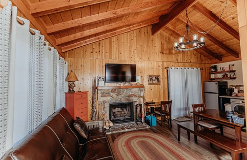 Upper Moonridge Ski Chalet | Sierra Pines Chalet! Sled Hills! Close to Hiking/Biking Trails! Fenced-In Yard!
