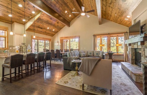 Ponderosa Palisades House | Sierra Sanctuary, 4 BDRM in Gated Community, Golf & Club Amenities!