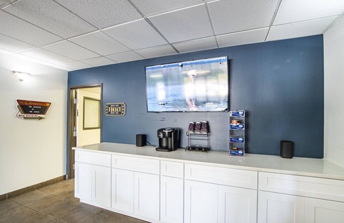 Sierra Vista Apartment | Sierra Vista 1bd Queen Economy