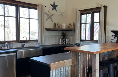 Sierraville Apartment | Sierraville Cottage - Spacious, Private, Gorgeous, Comfy - Sleeps up to 6