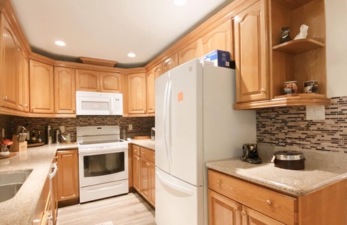 Alta Vista House | Siesta Beach/DT-Private Family Paradise-3BR/2Ba