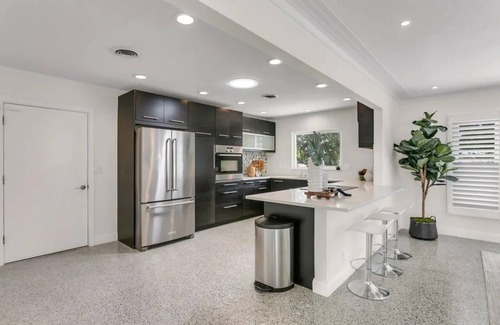 Southgate House | Siesta Home, A Serene Retreat