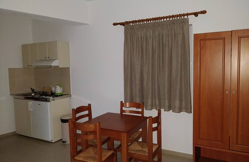 Palaiochora Apartment | Sifis Studios