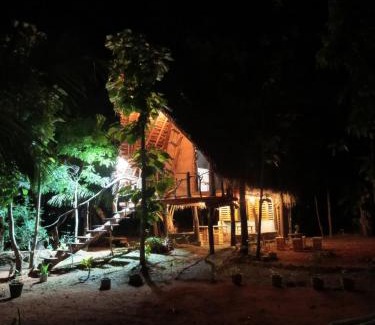 Inamaluwa Cabin | Sigiri Hunter's Eco Tree lodge