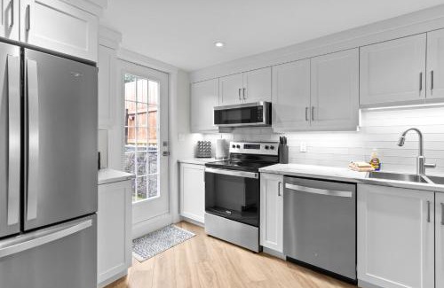 Downtown St. John's House | Signal Hill Elegance 3bd Ac Hiking