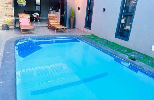 Maun House | Signature Boutique Guesthouse