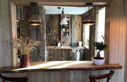 Pleudihen-sur-Rance House | Signature gîte/Private spa for lovers near Saint-Malo and Dinan