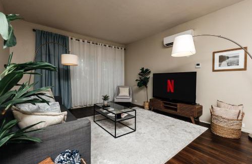 West Hollywood Apartment | Signature One Bedroom Apartment
