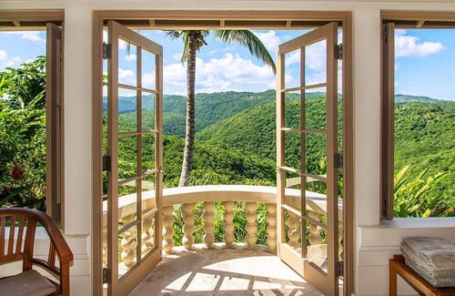 Montego Bay Villa | Silent Waters - Luxury 8 Bedroom Villa